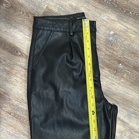New Look Womens Pants Black Faux Leather Pleated Pleather Slacks Trousers Size 6 - Picture 8 of 15